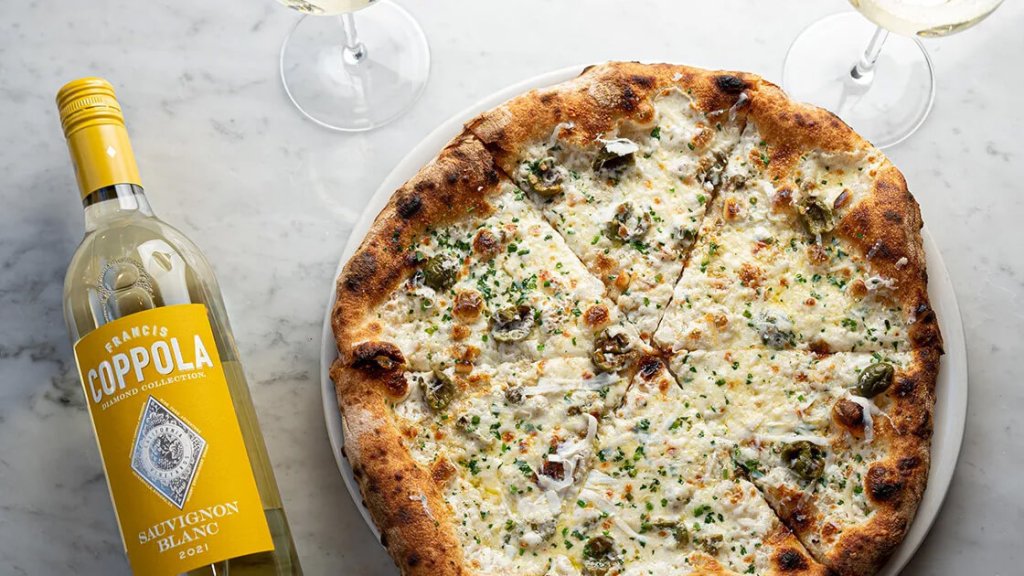 Pizza and a bottle of wine - Diamond Collection Sauvignon Blanc